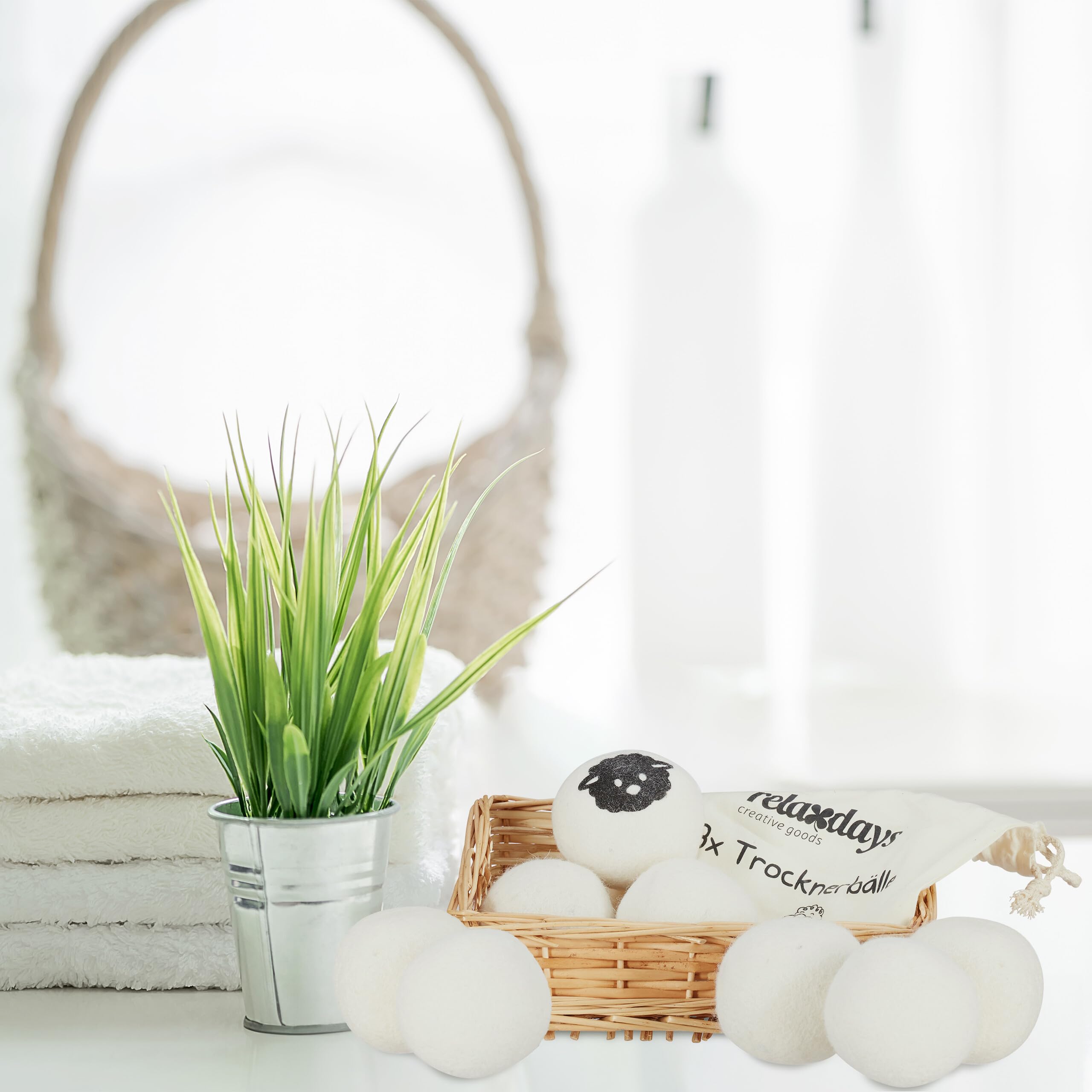 Relaxdays Piłki do suszarki, zestaw 8 sztuk, wełna owcza, kulki do suszarki bębnowej, przyjazne dla środowiska, szybkie schnięcie, białe