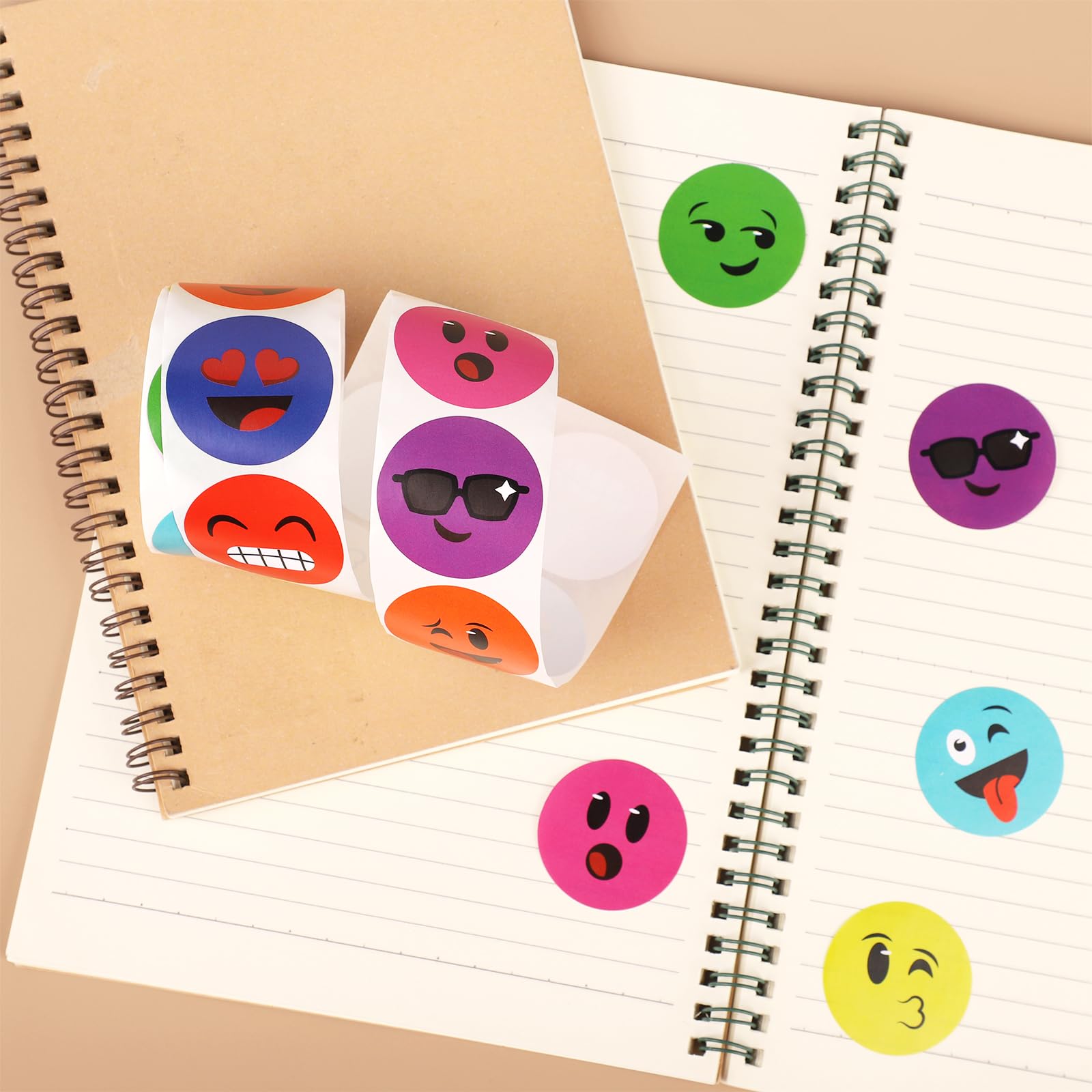 500pcs Round Smile Stickers - Image 3