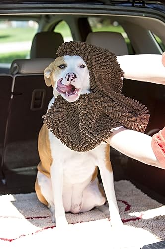 Miniatura 2 de Soggy Doggy Super Shammy - Toalla de microfibra de felpilla para secar perros y limpiar las patas, secado rápido con bolsillos para las manos para