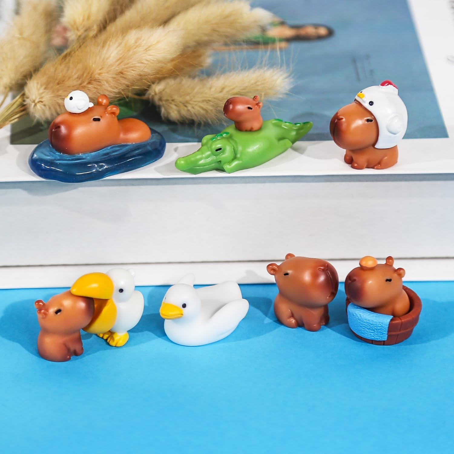 10 Pack Mini Capybara Figures Cake Toppers,Miniature Cute Capybara Resin Fairy Garden Decoration for Kids Birthday Baby Shower Party Cake Dollhouse Desktop