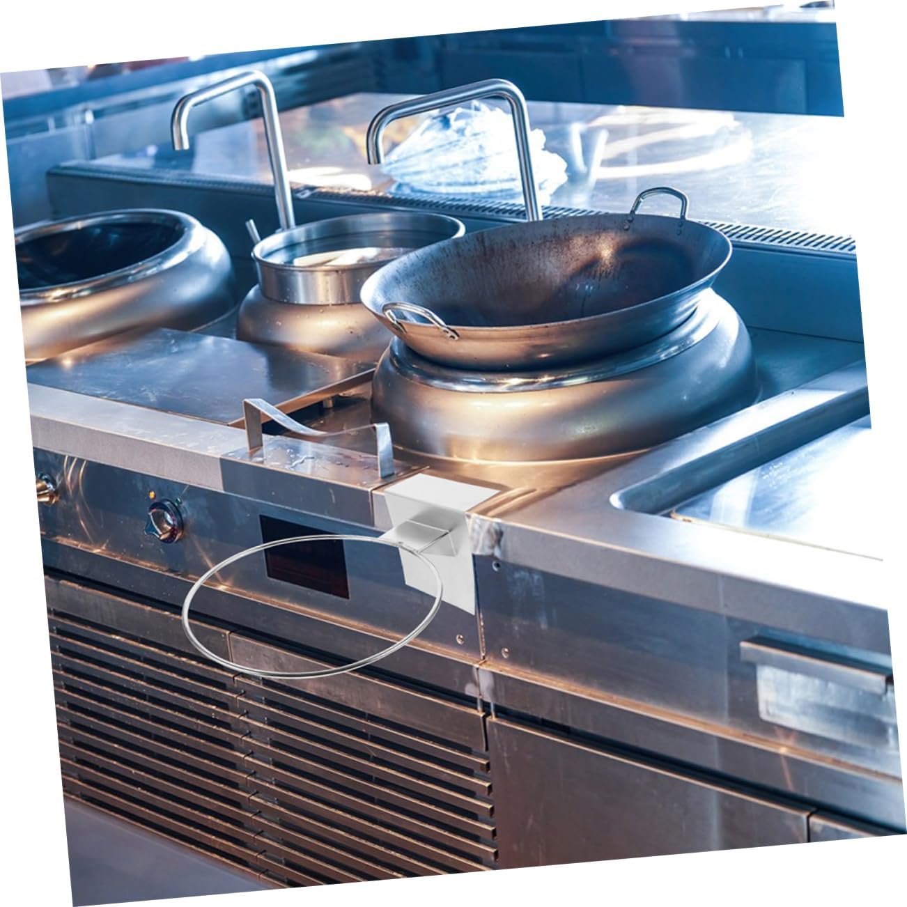 OUNONA Stove Colander Holder Stainless Strainer Ball Rack Display Stand Towel Hook Wall Mount Kitchen Accessory