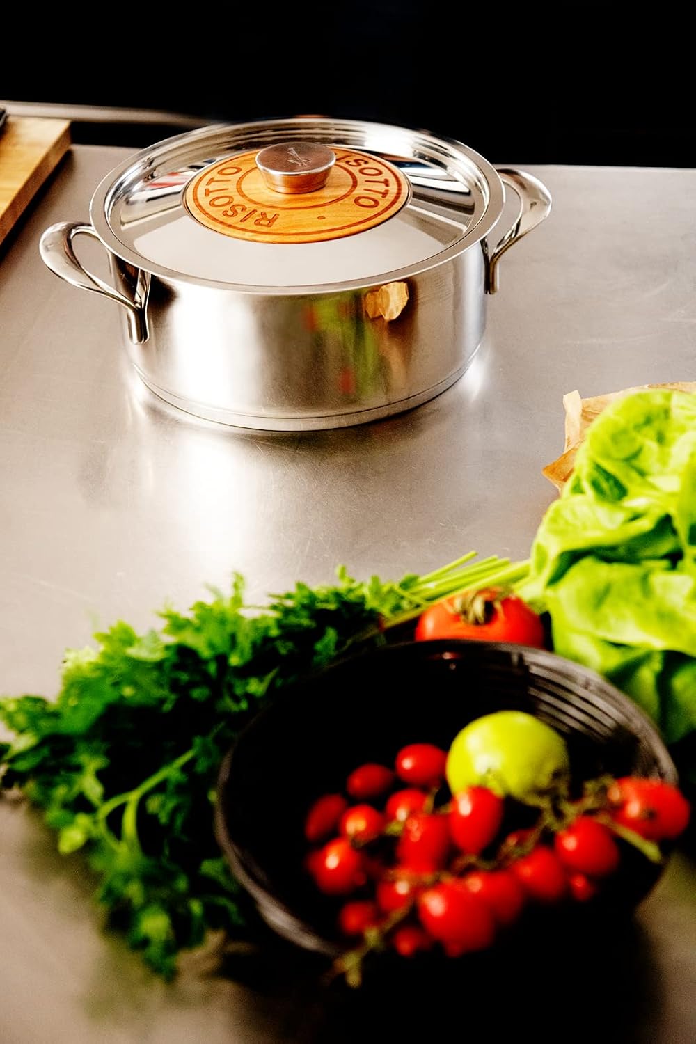 Lagostina Emozione Risotta + Lid with Cherry Insert Ø 24 cm, Induction and Gas Pot in 18/10 Stainless Steel and Wood, with Lagotherm Triple Layer Bottom and Wide Welded Handles