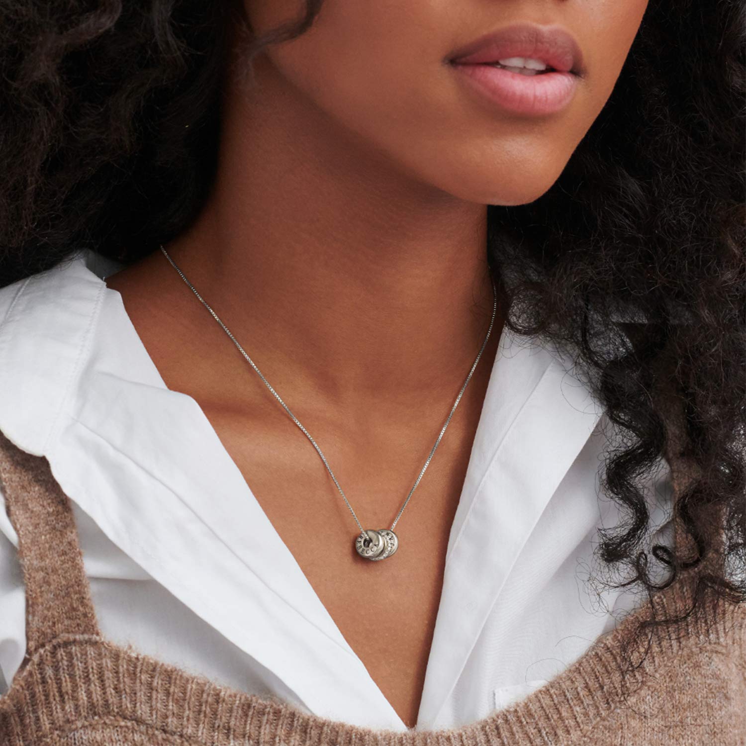 MyNameNecklace MYKA Personalisierte Gravierte Beadkette mit Kristalle aus Sterling Silber 925 - Vergoldet - Schmuck Geschenk fŸr Damen - Mutter - Freundin