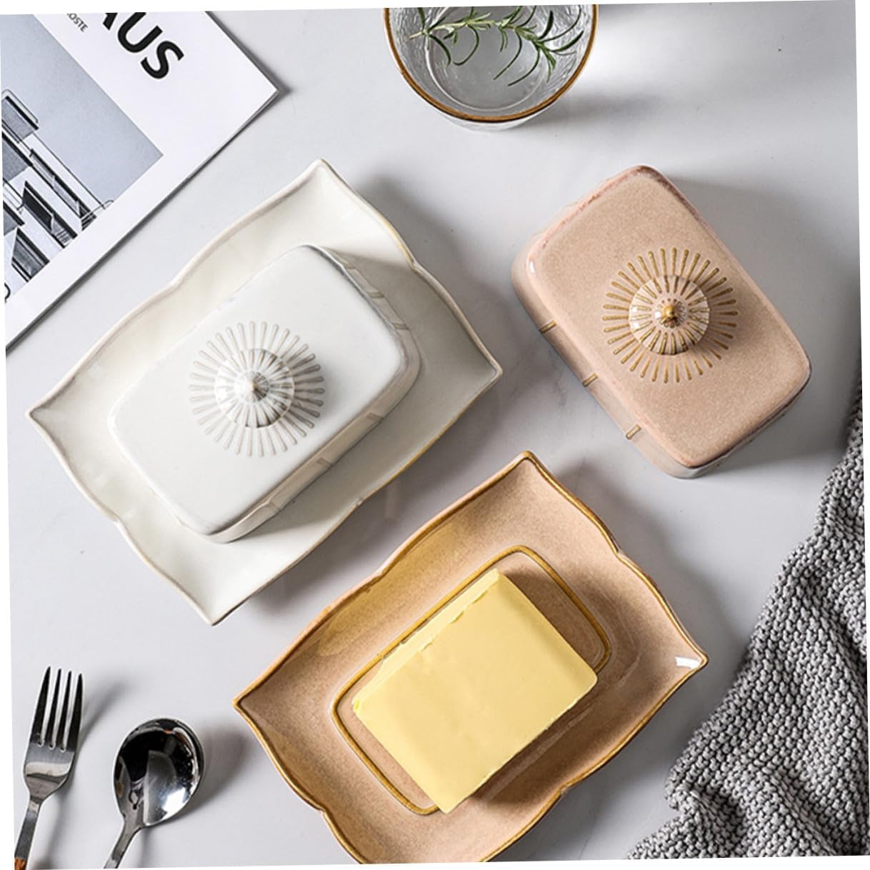Ceramic Butter Serving Tray with Lid Cheese Plate Food-safe Butter Holder for Desserts Snacks Storage in Kitchen and Restaurant