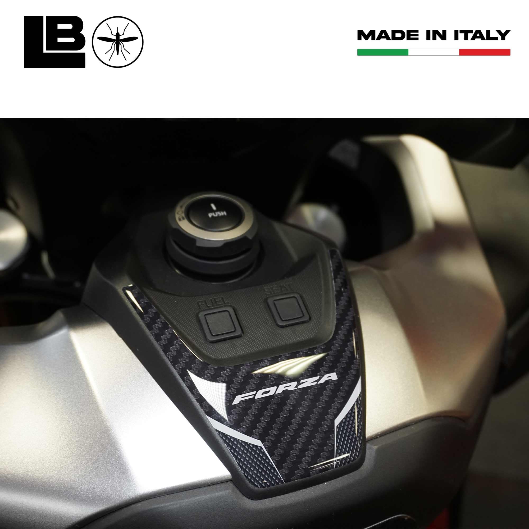 labelbike - Adesivi 3D Moto Pedana e Zona Accensione Decorazioni e Protezioni con Licenza Ufficiale Honda in Resina compatibili con Honda Forza 750