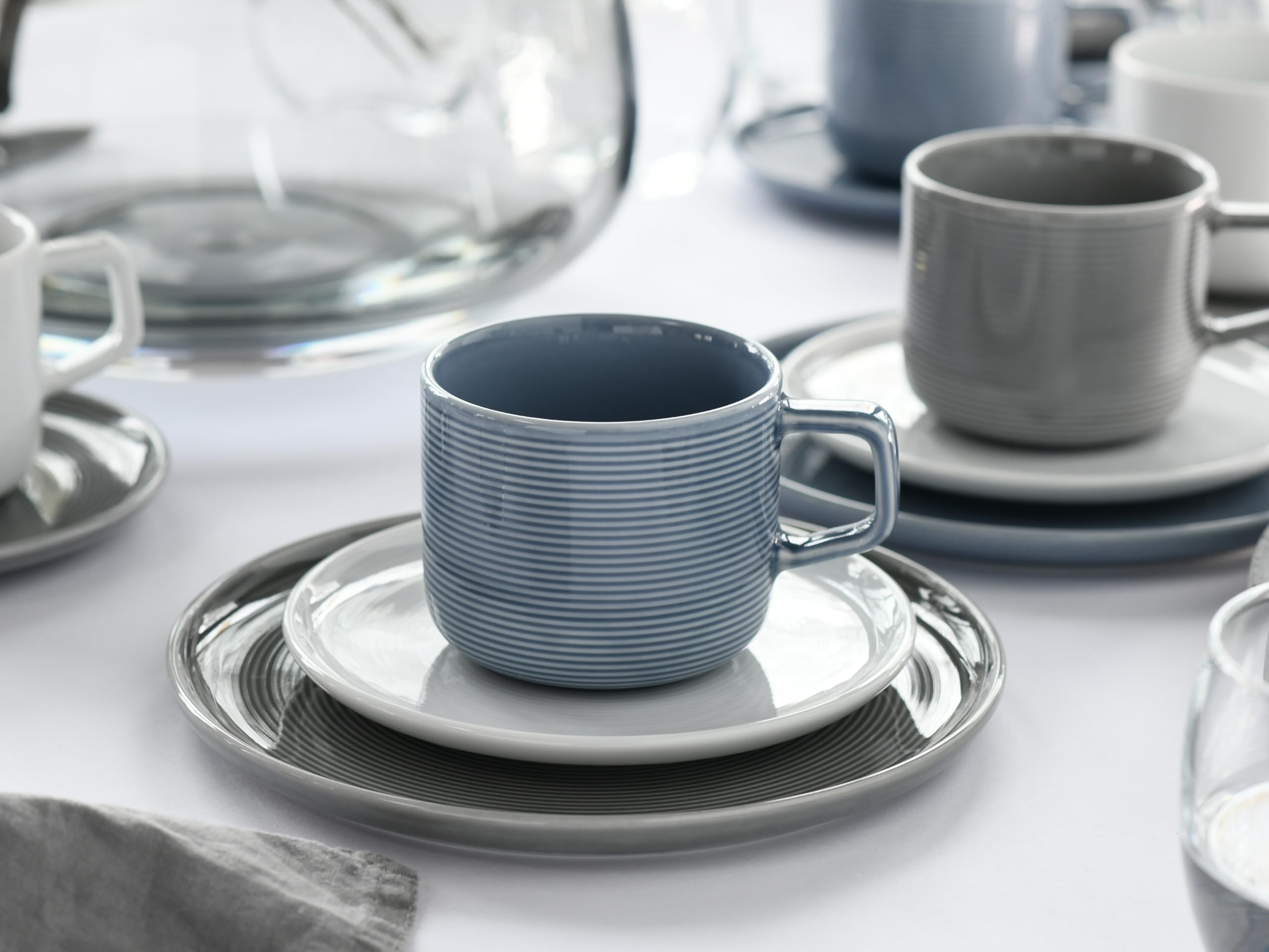 CreaTable, 25073, seria Session Urban, 18-częściowy zestaw naczyń dla 6 osób, porcelanowy serwis do kawy, nadaje się do mycia w zmywarce i używania w kuchence mikrofalowej, wyprodukowano w Europie