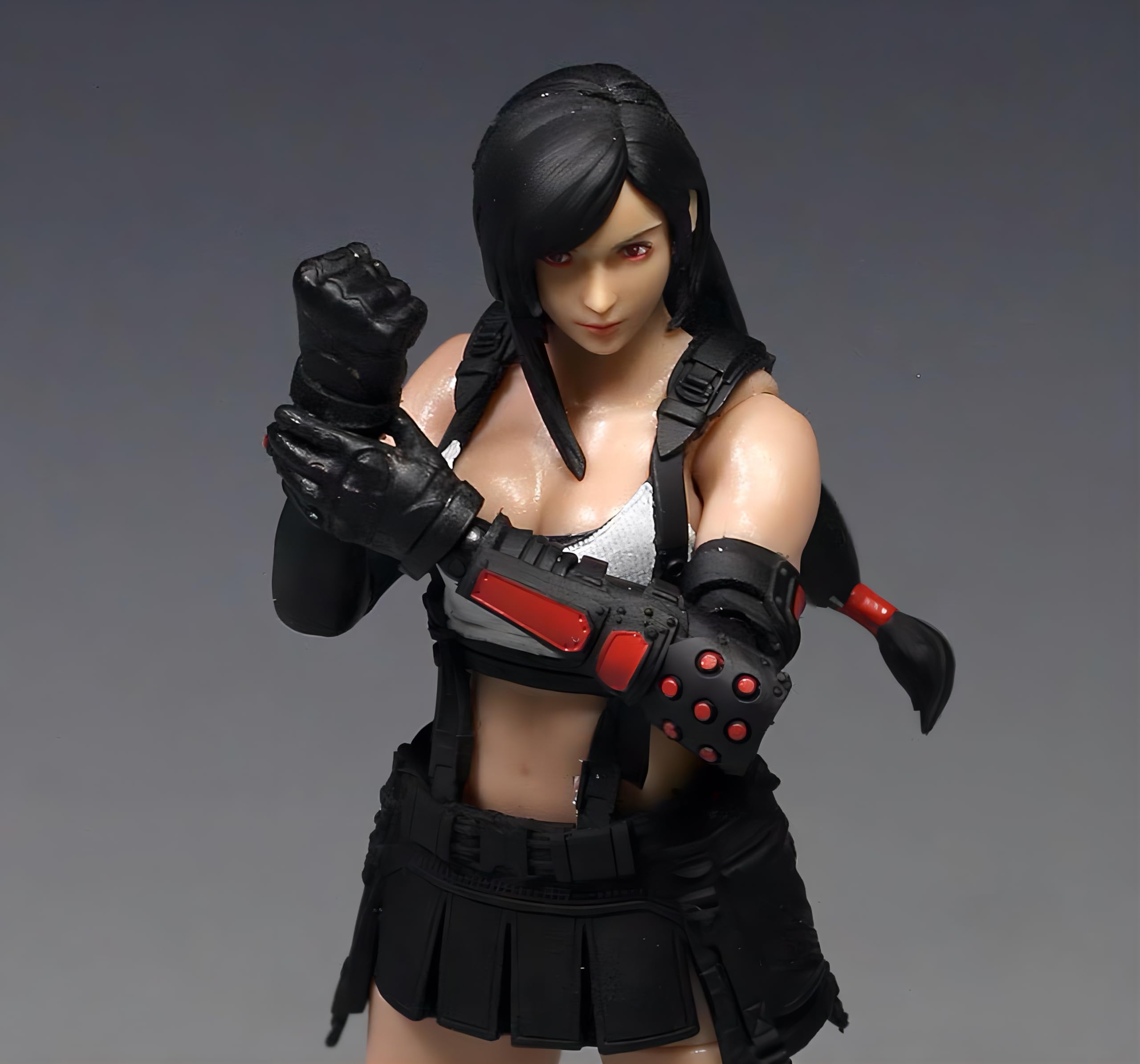 Amazon | 1/18 アクションフィギュア FF ティファ・ロックハート 100mm