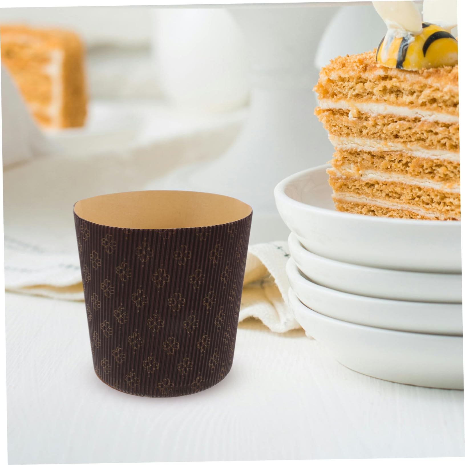 COLLBATH 25 Moldes de Papel Papel Marrón Resistente al Agua, Diseño Elegante para Hornear Muffins y Cupcakes para Ocasiones de Repostería y Fiestas