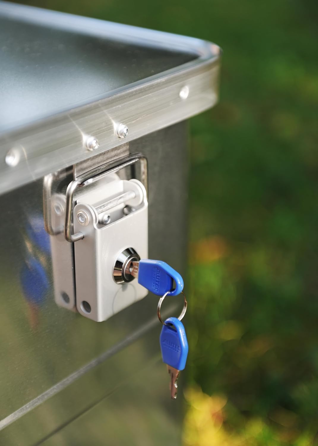 ALUTEC MÜNCHEN 2011142 Classic Aluminium Box with Cylinder Lock 900 x 490 x 380 mm Silver