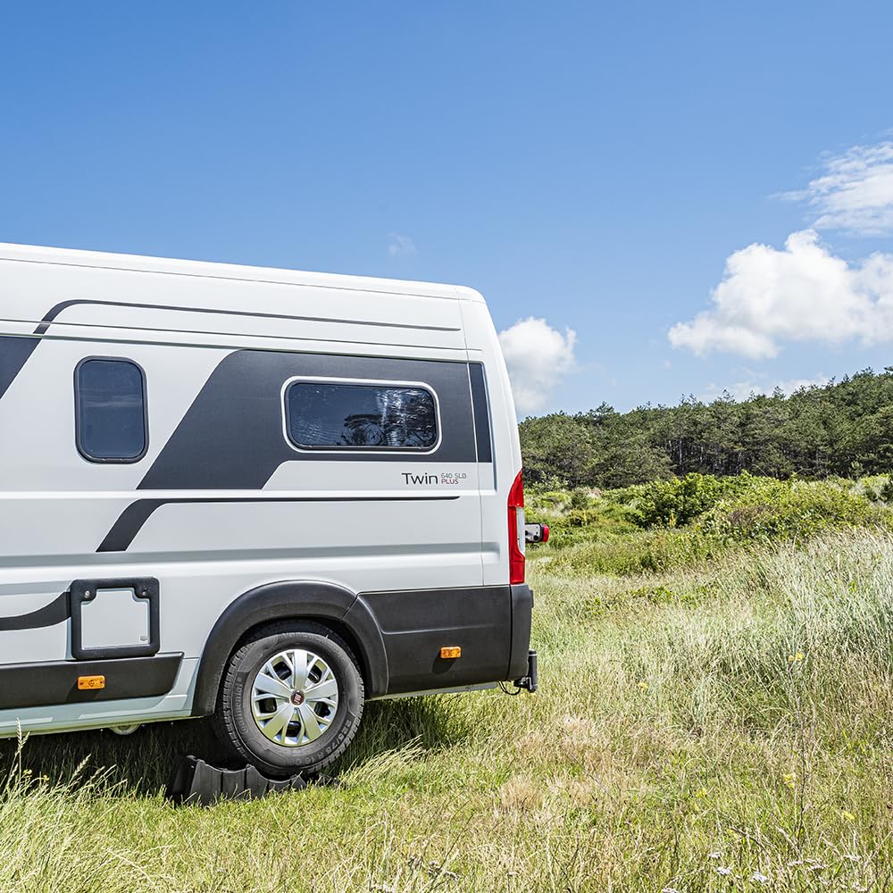Campout XL Wohnwagenrampe – Rampen – 93 x 28,5 x 26,6 cm – Rampen – Radausgleich – 3 Höhen – extra Grip – Leichter Kunststoff – inklusive Tragetasche – Max. 5000 kg Tragkraft – 2 St – Schwarz