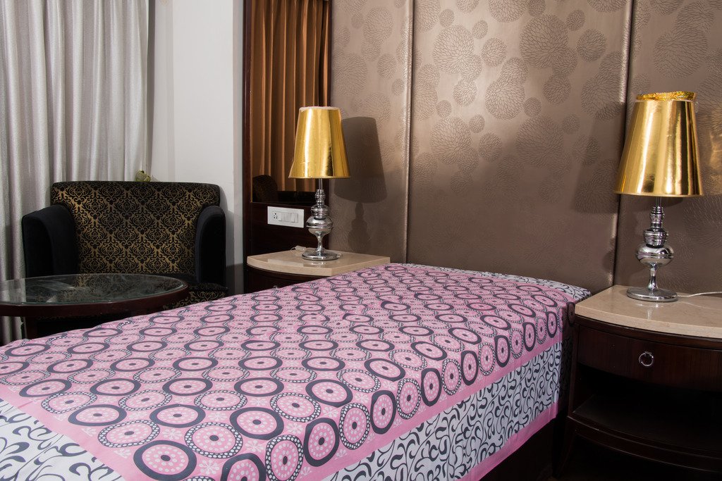 Bombay Spreads Cotton 144 TC Bedsheet (Pink_Single)