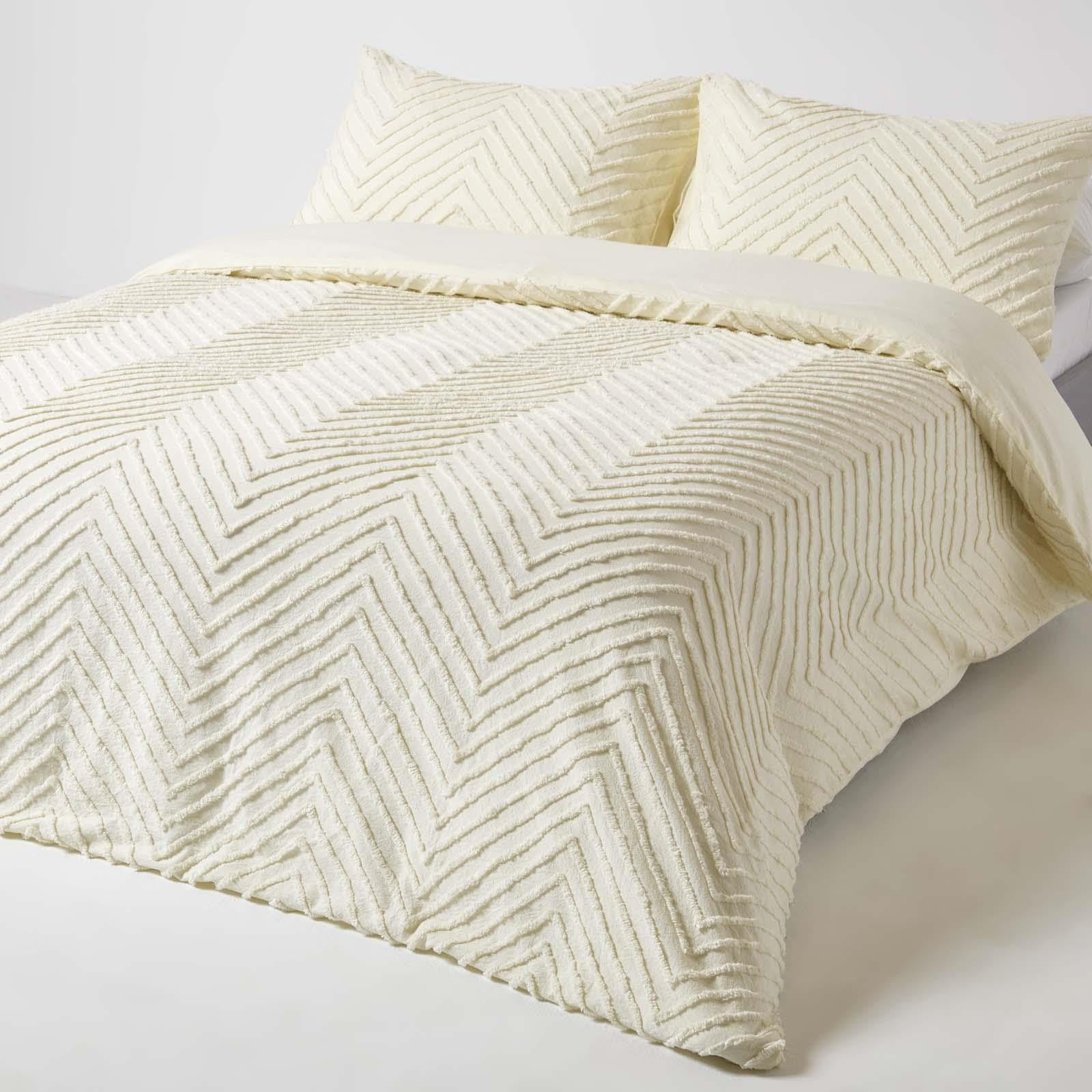Homescapes Unisex White Cotton Tufted Duvet Cover Set | Size: King