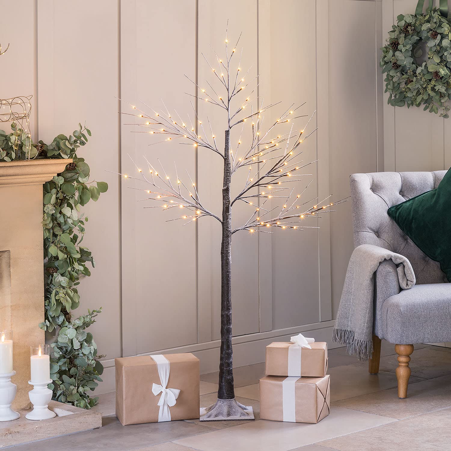 Christow White Snowy Twig Tree With Lights 5Ft, Pre Lit Birch Christmas Tree, Light Up Warm Led Decoration, Indoor Outdoor, Mains Operated (96 Led)