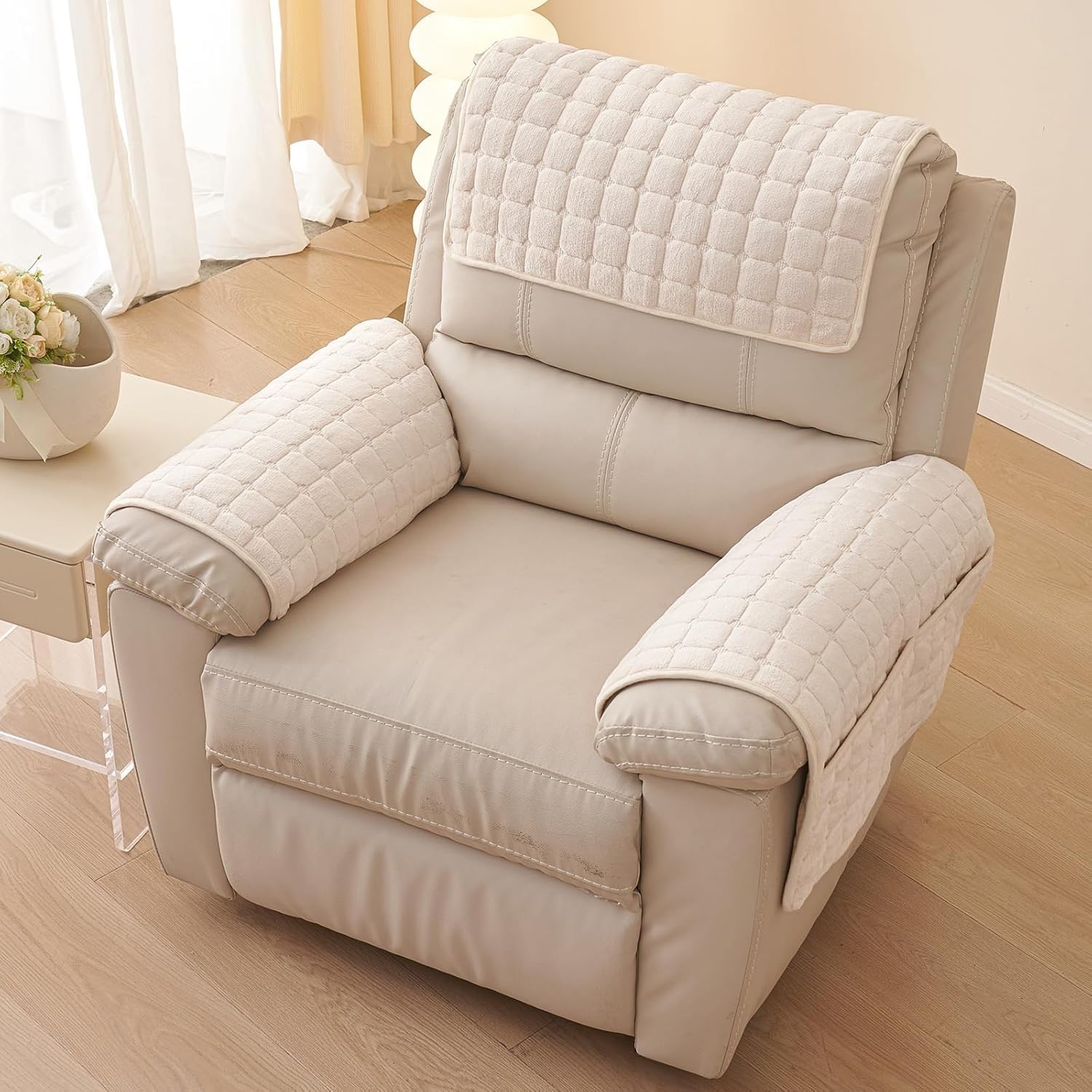 Lot de 3 Protège-Bras et Tête de Fauteuil Rembourré en Peluche Flanelle Anti-dérapant pour Canapé en Cuir et Fauteuil Relax (Beige)