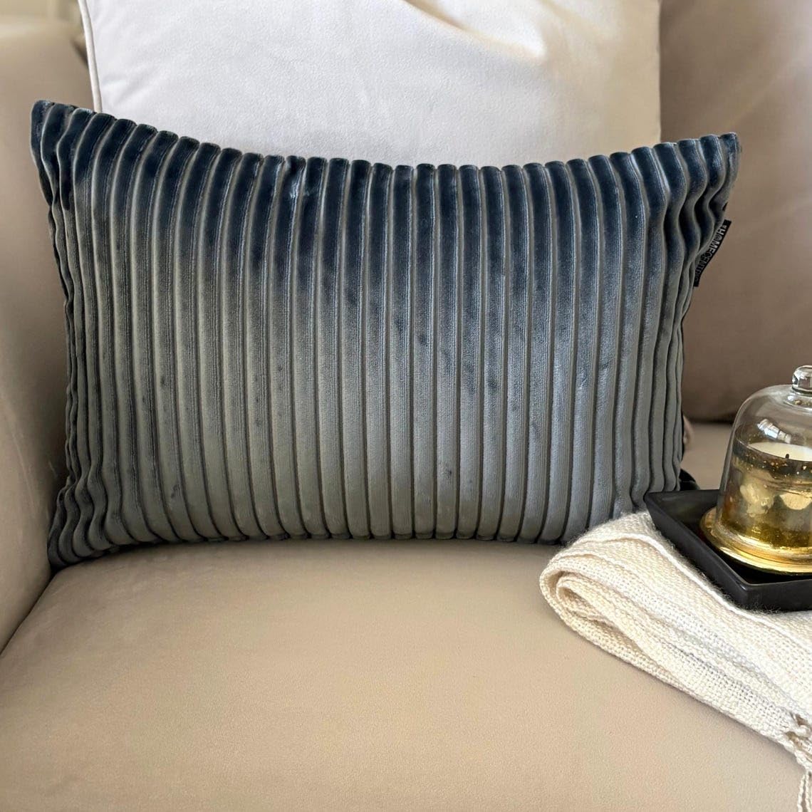 Grigio scuro Decorativo Fodera per cuscino 50x50 cm | Set di 2 Moderno Velluto Fodera per cuscino A strisce | velluto a coste Federe per divano, sofà e camera da letto - Dark Gray Lines