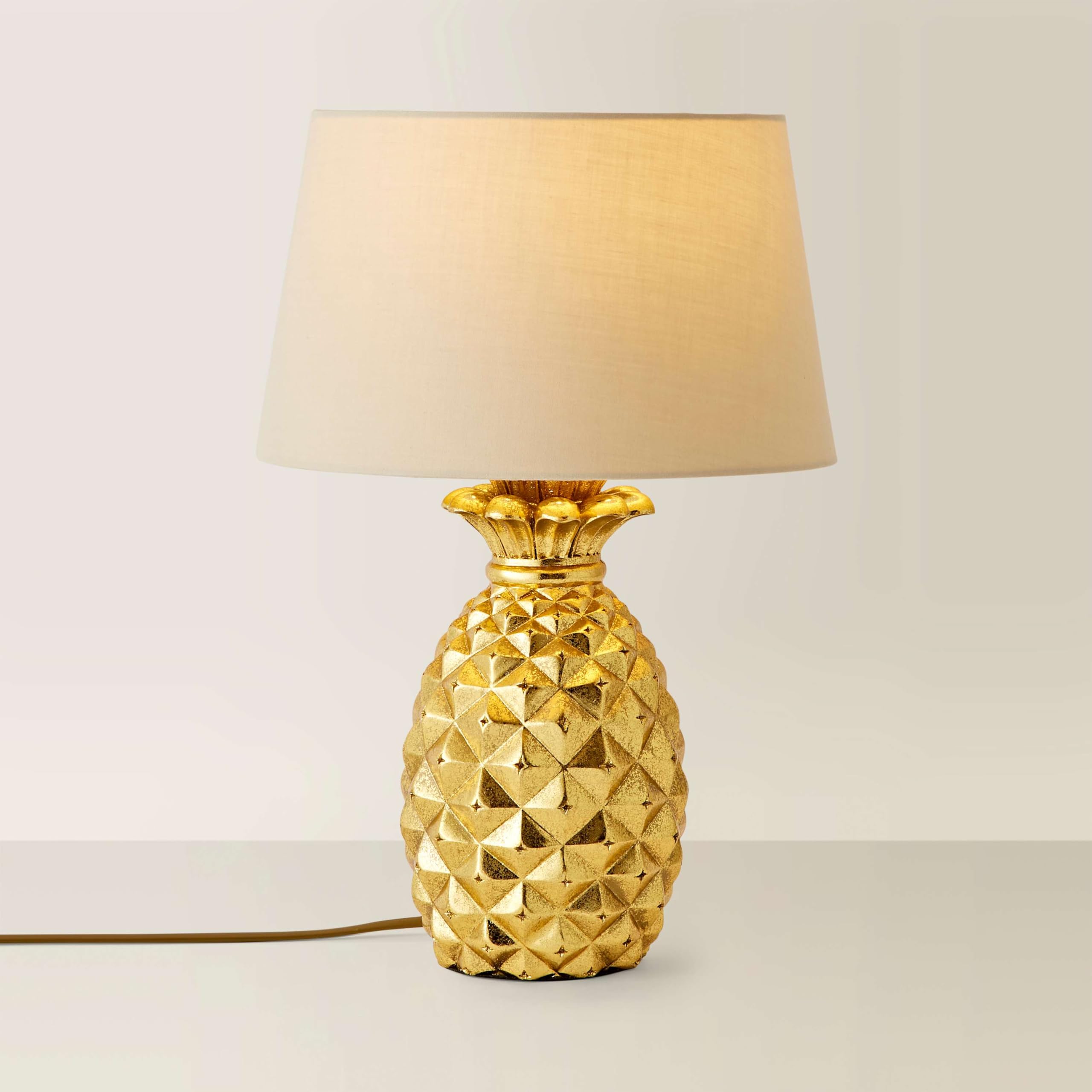 Valuelights Unisex Gold Pineapple Table Lamp