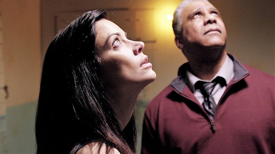 Amazon.co.jp: エイリアンZ 超感染 [DVD] : エリー・ブラウン