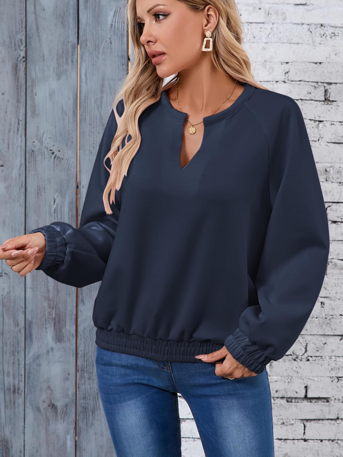 Famulily Women V Neck Sweatshirt Stretch Elastic Cuffs and Hem Long Raglan Sleeve Fall Solid Pullover Tops 6 71HgpddKdPL. AC SL1500 Influencerstyle.co