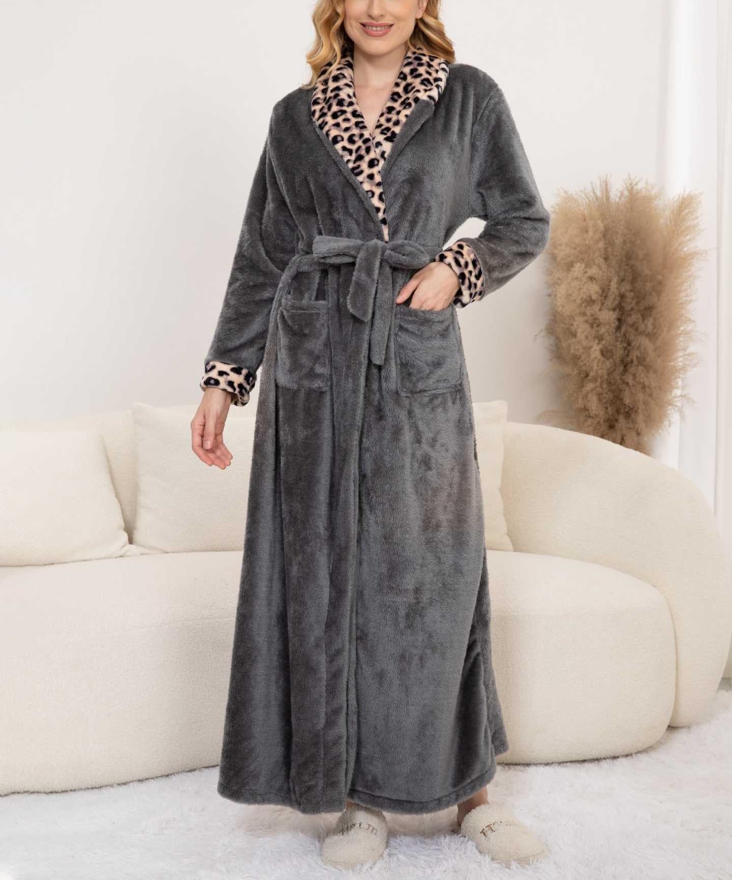 Albornoz de Felpa Gris con Capucha para Mujer, con Estampado de Leopardo, Cómodo para El Hogar, con Cuello En V y Manga Larga, Ideal para Dormir En Invierno y Otoño.