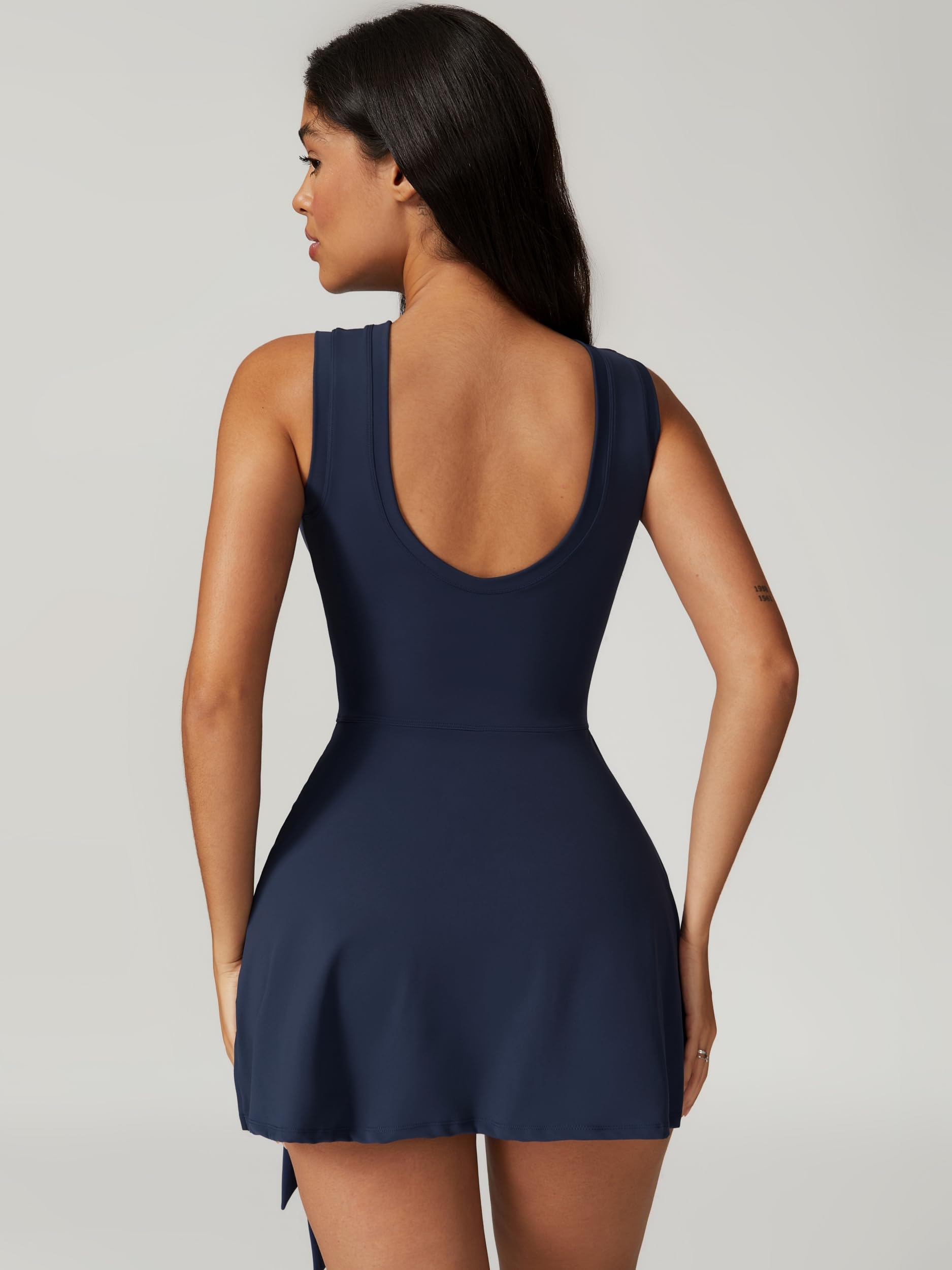 ABOCIW Vestido de tenis de cuello alto para mujer, sin mangas, falda cruzada, pantalones cortos integrados, vestido atlético de golf, mameluco de entrenamiento