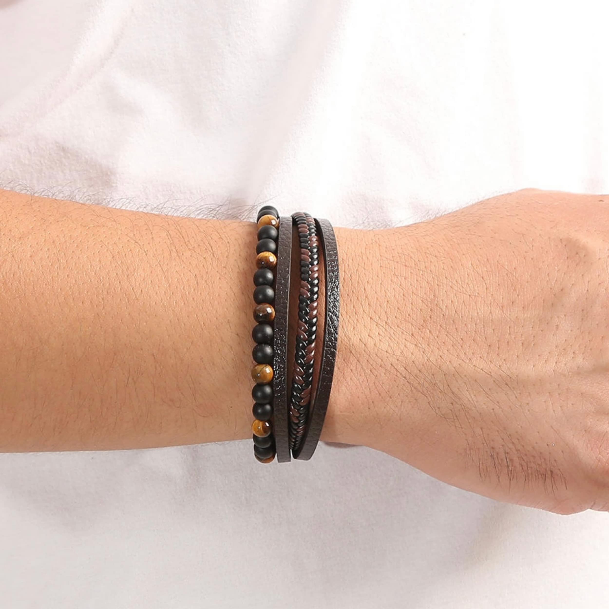 Bracelet Pour Homme En Perles De Pierres Naturelles 6mm Et Cuir Véritable Multi Tissé Avec Fermoir Magnétique Amovible En Acier Inoxydable Pour Régler Facilement La Longueur.