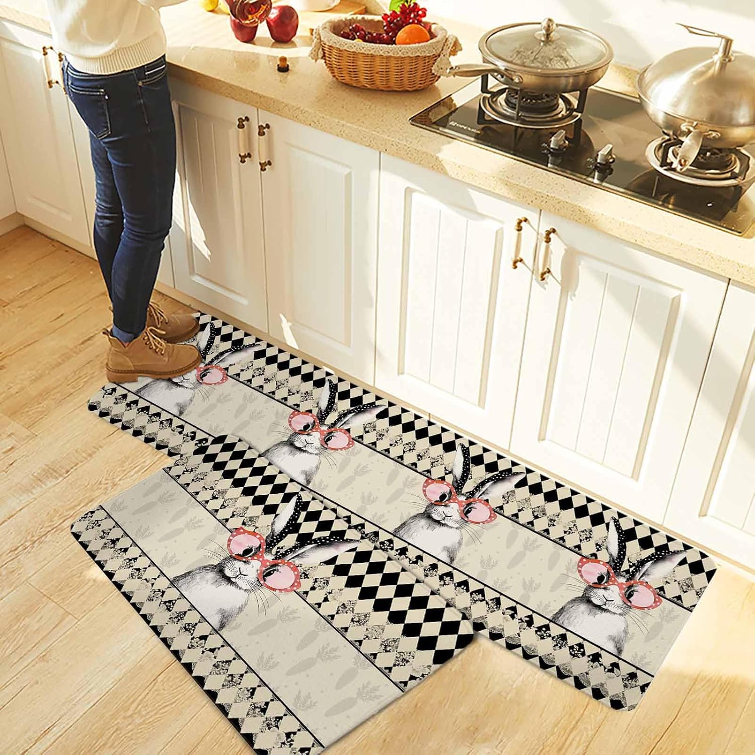 Easter Bunny Kitchen Rugs and Mats Set of 2, Non-Slip Kitchen Sink Mat, Farmhouse Carrots Vintage Black Checkered Plaid Washable Doormat Bathroom Rugs Runner for Bedroom 17.7"x30"+17.7"x59"
