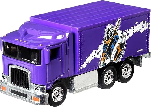 Hot Wheels Pop Culture Hi-Way Hauler - Vehículo a escala 1:64 para niños de 3 años en adelante y coleccionistas de autos de juguete clásicos, con