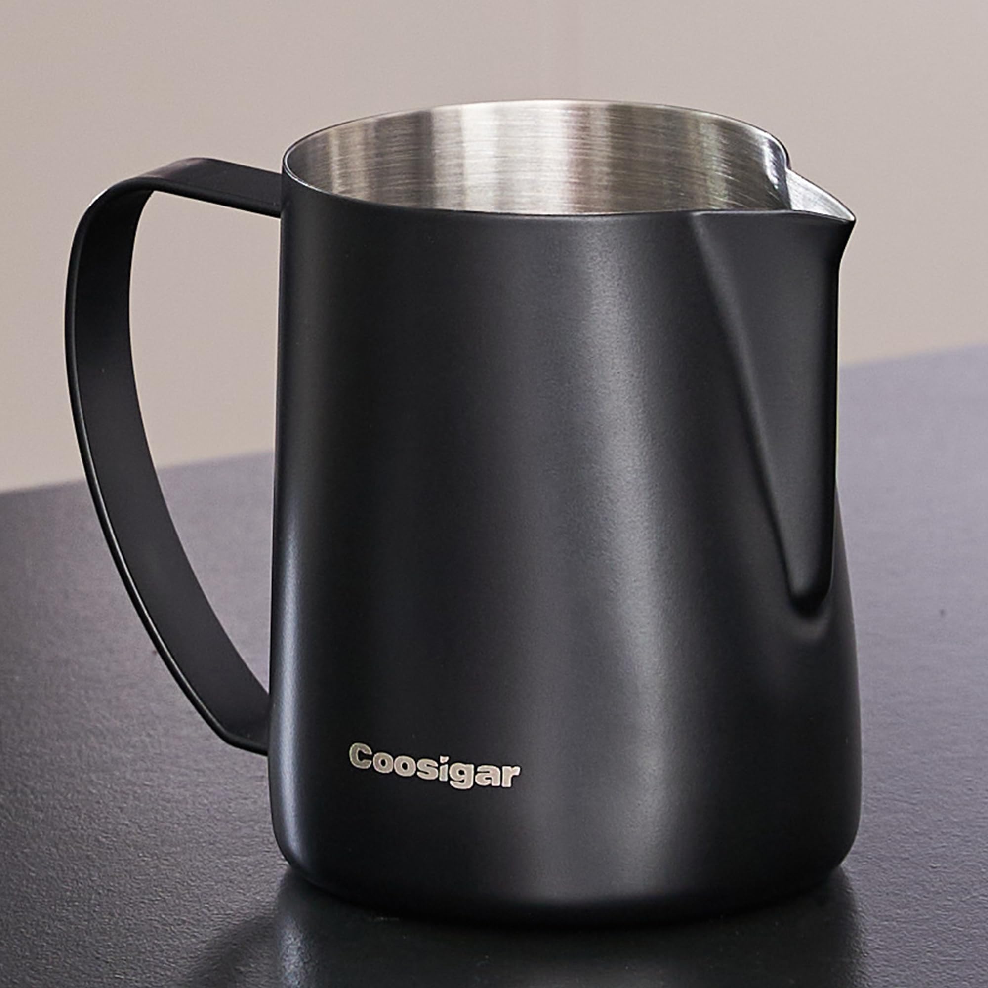 Milk Frothing Pitcher 600ml/20oz,304 Stainless steel Espresso Steaming Pitcher,milk frother cup,Milk Jug Cup,Latte Art(black)