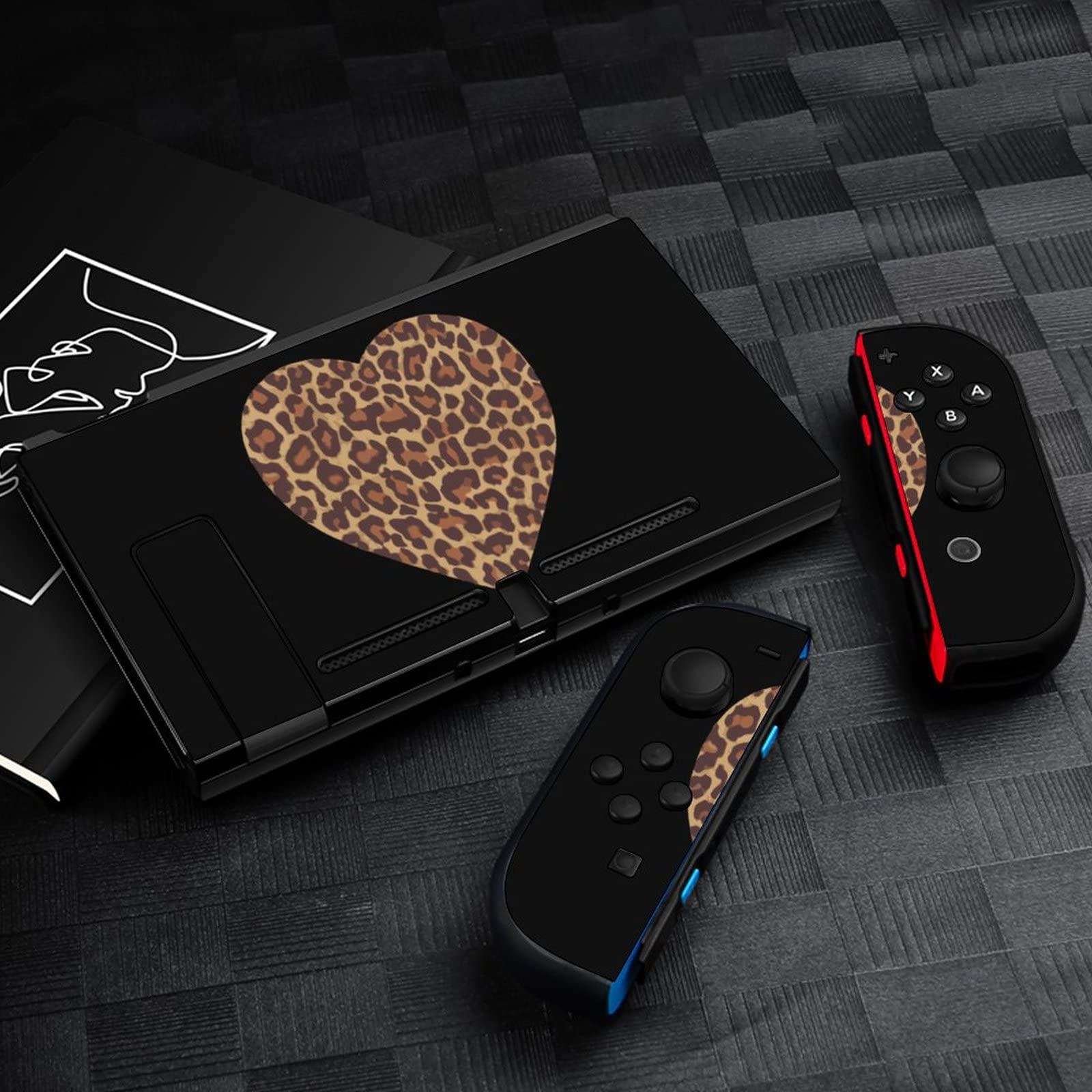 Amazon.co.jp: スイッチ スキンシール セット チーター 荒野猫 ハート 