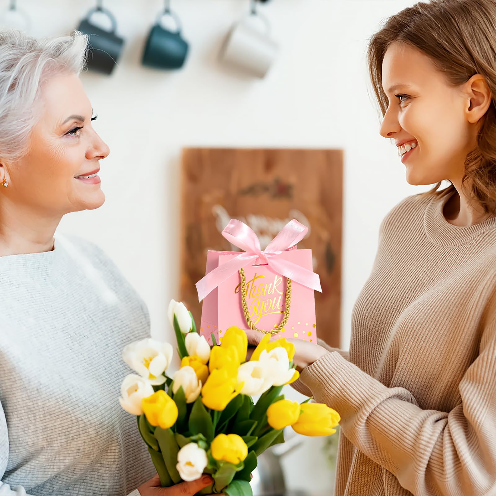 EQOREIIN 50 sztuk małych torebek na prezenty z podziękowaniami z uchwytami 14 x 6 x 11 cm mini torby na prezenty luzem, papierowe torby na prezenty na Dzień Matki, baby shower, ślub