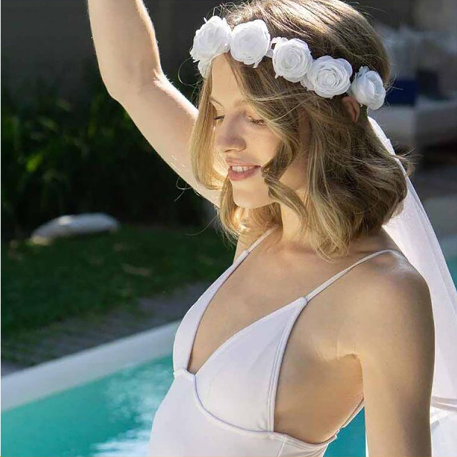 YOUNAFEN Elegant Floral Bridal Headband with Veil Bridal Crown Veil Bridal Veil for Hen Party Bridal Shower Gift 80cm White - Image 3