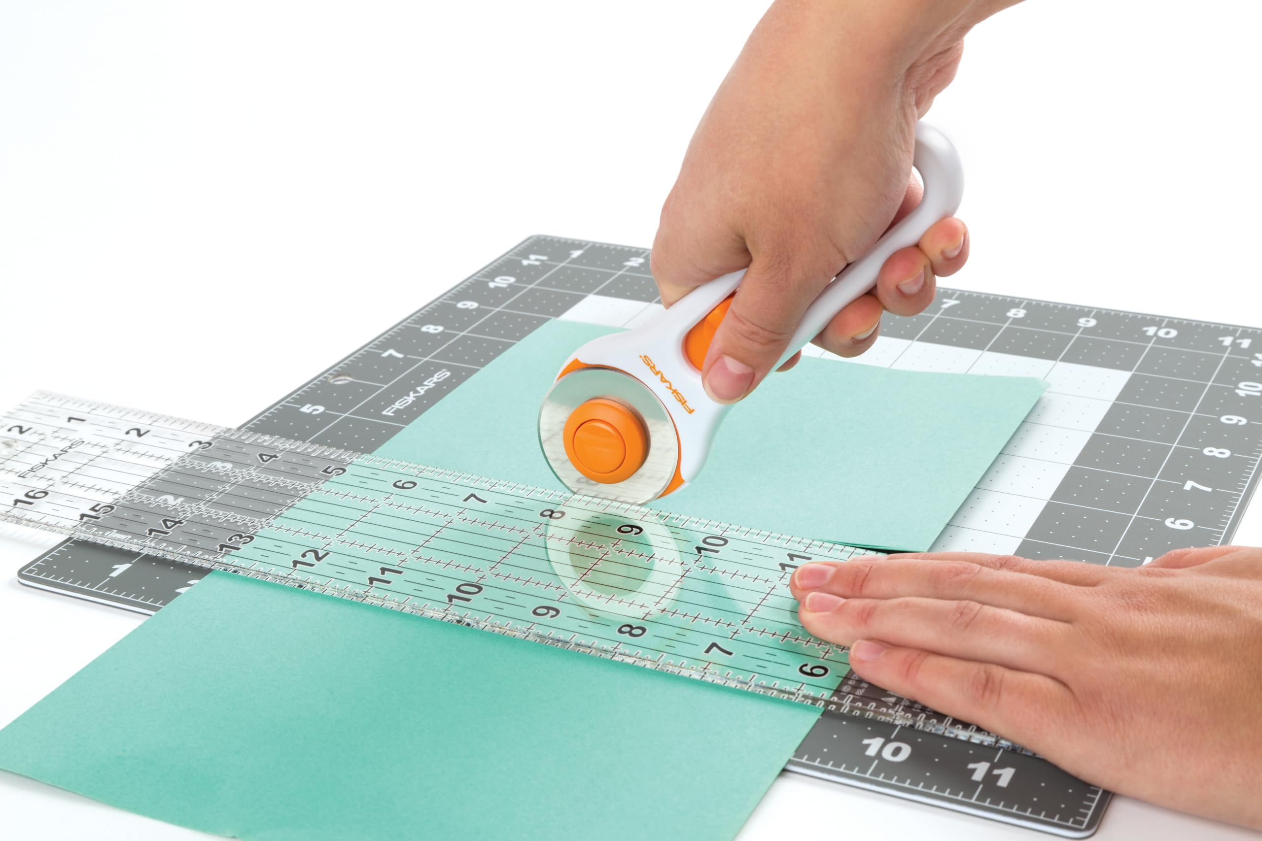 Fiskars Rotatif Papier, à Bordure en Acier