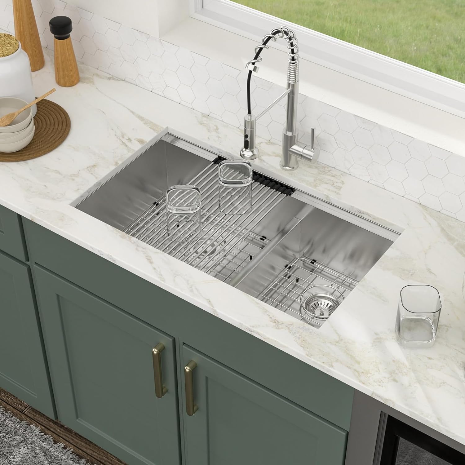 Logmey 33 Inch Double Bowl Kitchen Sink 60/40 Undermount Sinks 33x19 Workstation Sink 304 16 Gauge Stainless Steel Low Divide 2 Bowl Sinks 33x19x9