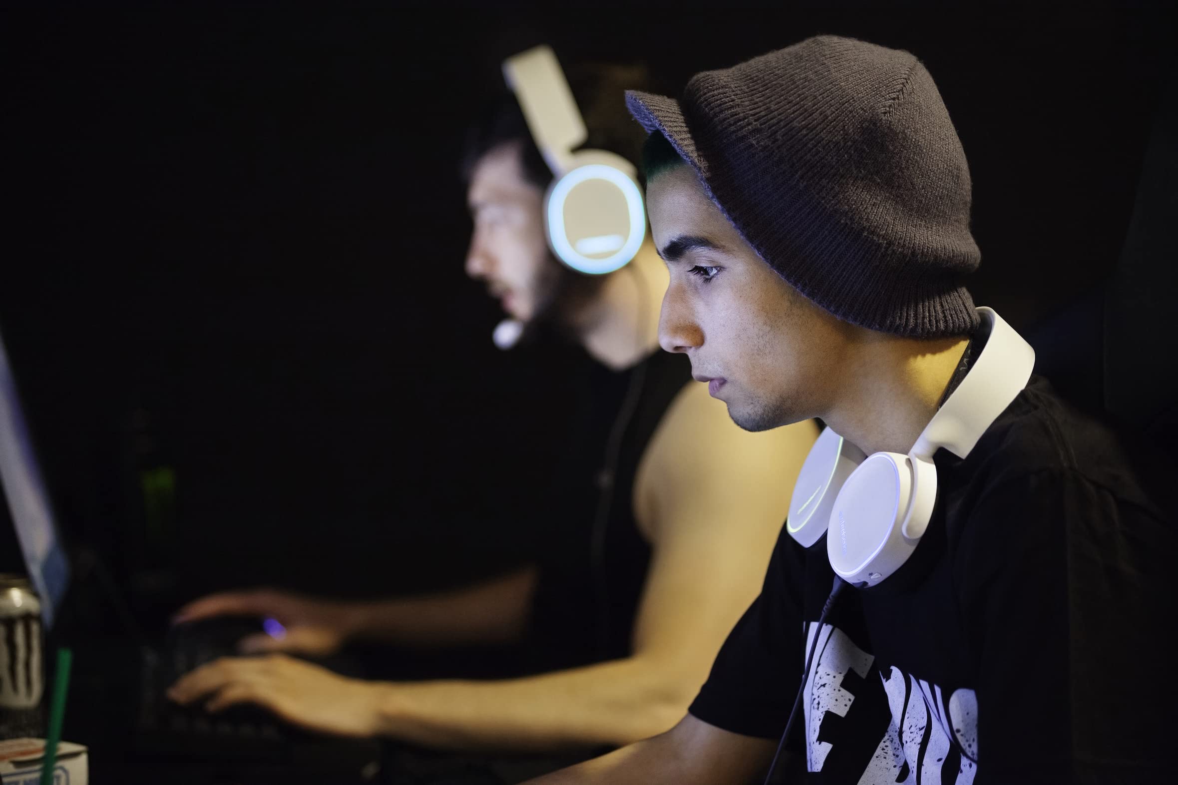 SteelSeries Arctis 5 Gaming Headset RGB-Beleuchtung DTS Headphone:X v2.0 Surround Weiß