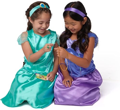 Miniatura 3 de Disney Disfraz de princesa de lujo de 21 piezas con trajes de Ariel, Jasmín, Tiana y Rapunzel con accesorios y baúl de almacenamiento, exclusivo de
