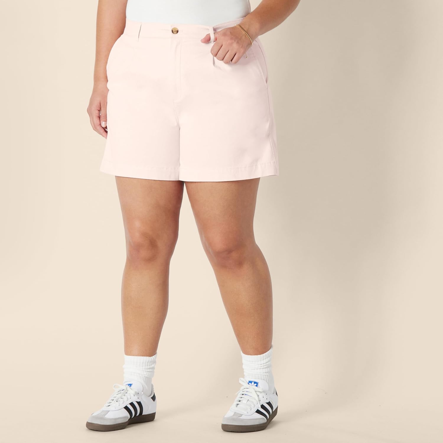 Amazon Essentials Women's High-Rise Relaxed-Fit A-line Elastic Back Shorts