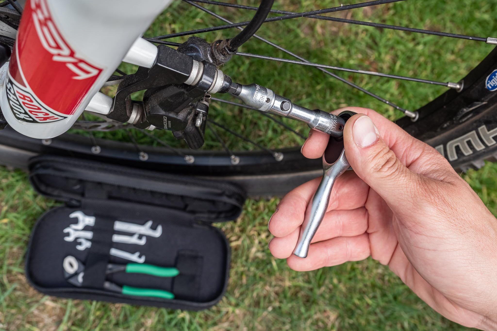 STAHLWILLE Zestaw narzędzi rowerowych 18-częściowy | 1/4" klucz dynamometryczny 4-20 Nm, TORX, klucz imbusowy | w praktycznej torbie na ramę