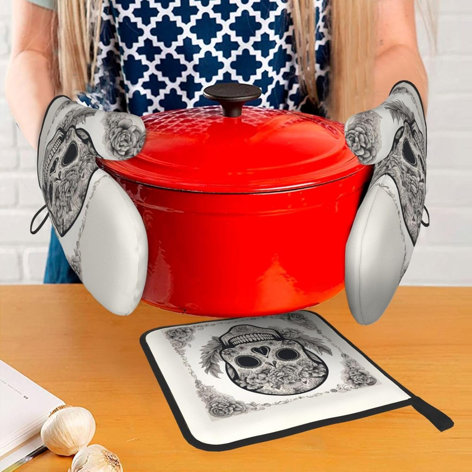 Mexican Skull Print Heat Resistant Microwave Gloves, Used for Baking, Cooking, and Fashion Kitchen Essentials