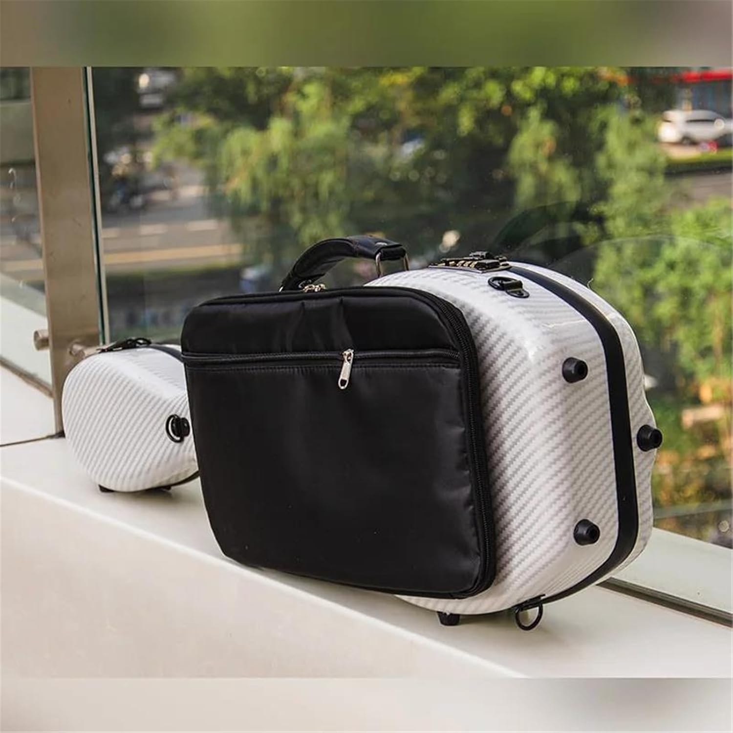 Violin instrument case Violin Case 4/4 Size White Stripes Gourd Shape Hybrid Carbon Fiber With Code Lock Sheet Music Bag