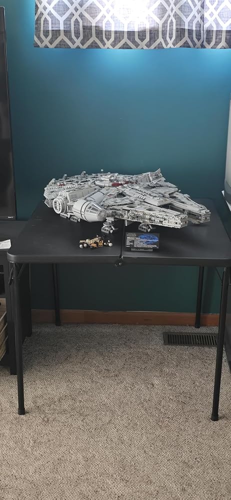 Star Wars Millennium Falcon 75192