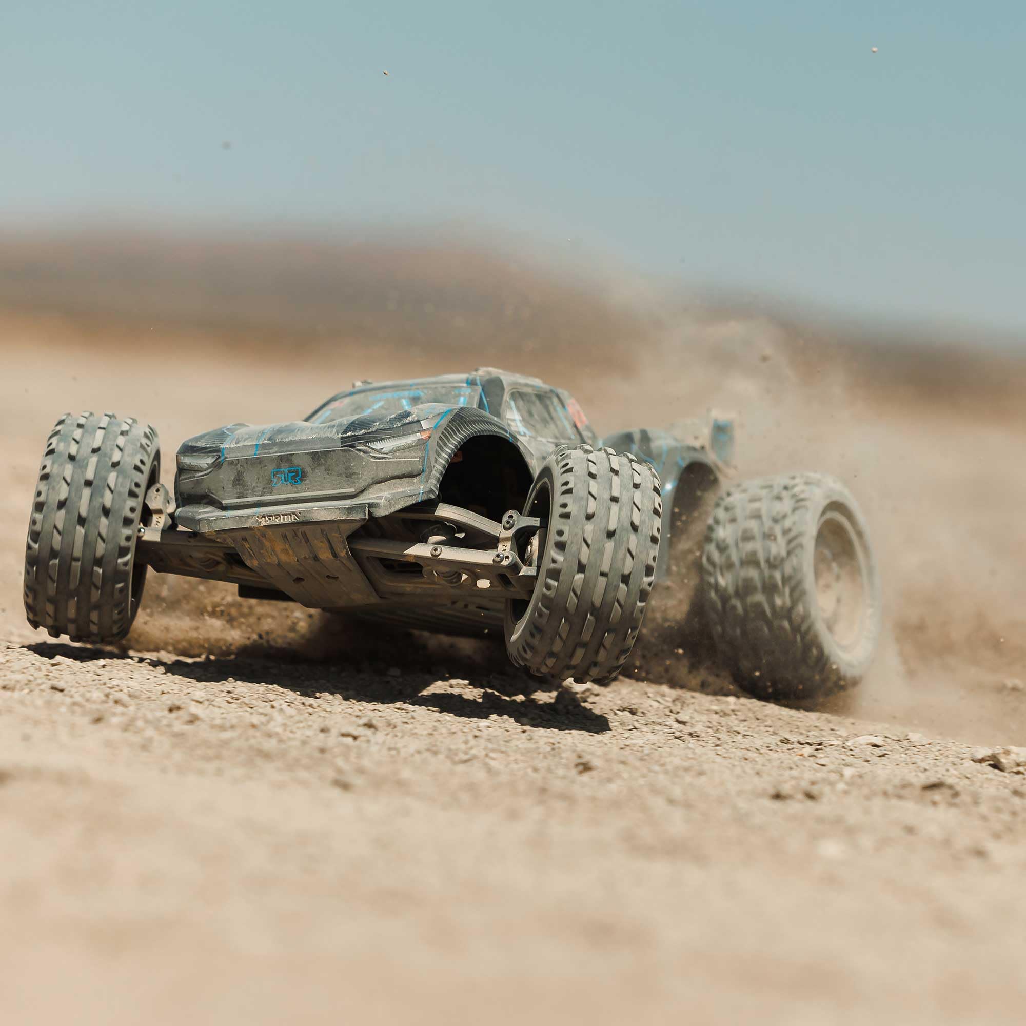 ARRMA VORTEKS 223S DSC 1:10 Brushless 2WD Stadium Truck RTR – Spektrum ESC & SLT2 Steuerung, 3660 4000 KV Motor, bis 80 km/h, 2S/3S LiPo, Blau