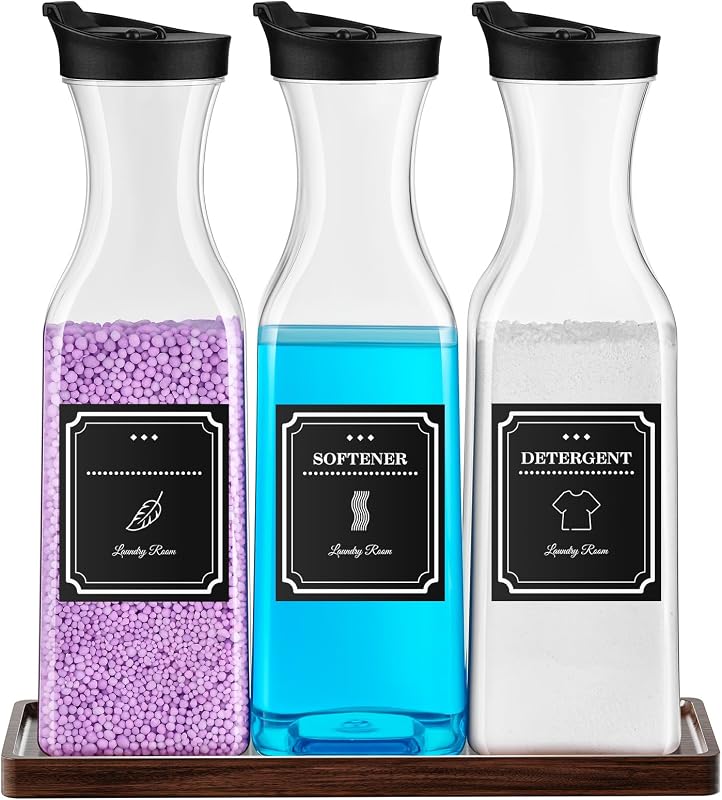 Conjunto com 3 dispensers para produtos de lavanderia SUBEKYU com bandeja de madeira marrom e 4 etiquetas