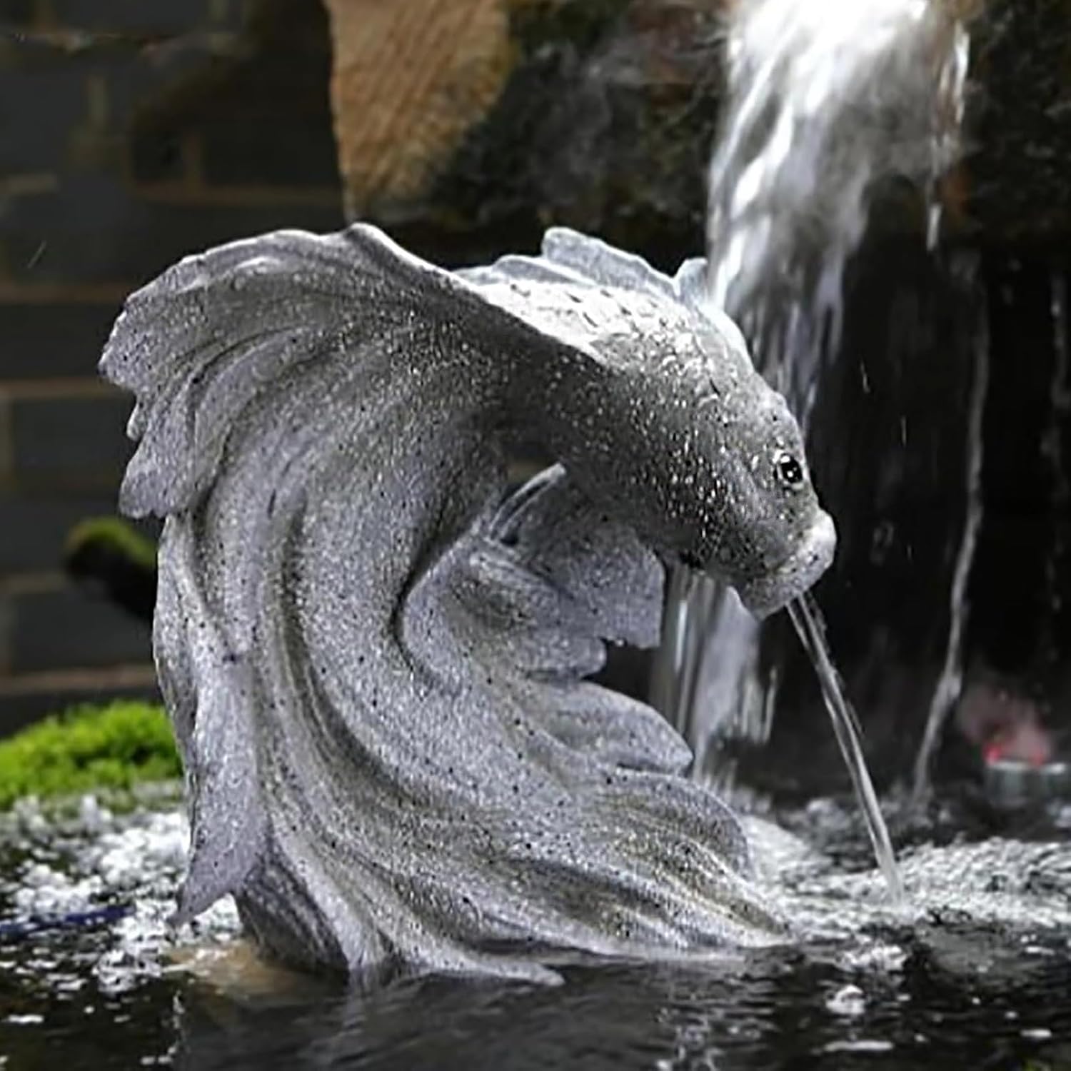 Goldfish Shape Pond Spitters, Animal Pond Fountains, Fish Tank Automatic Circulation Water Landscaping, for Home Outdoor Koi Pond Decor(Gray)