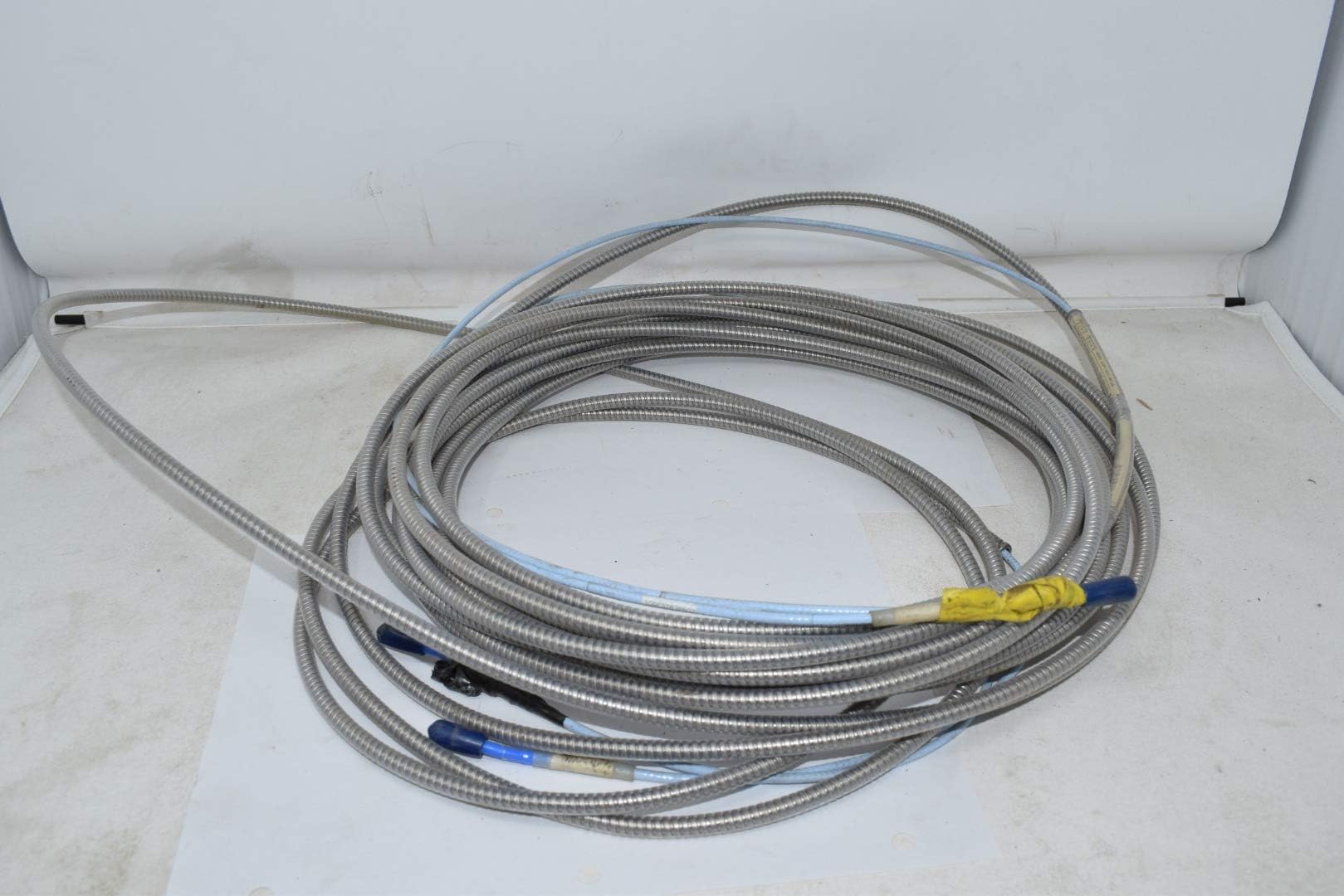 Lot of 2 Bently Nevada 330130-085-01-05 3300 XL 8MM Proximity Sensor Probe