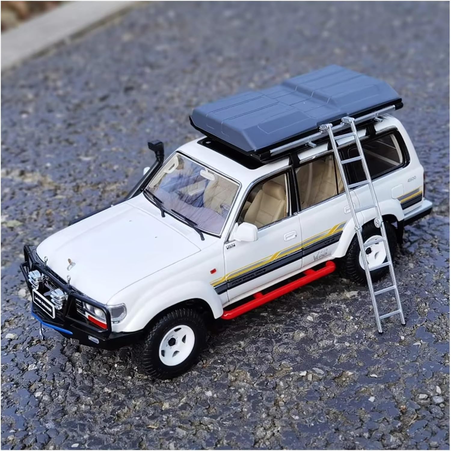 1:18 for Landcool Lutzer LC80 Off-Road Vehicle Alloy Car Model Collection Display Gift Pieces(Black B,with Box)