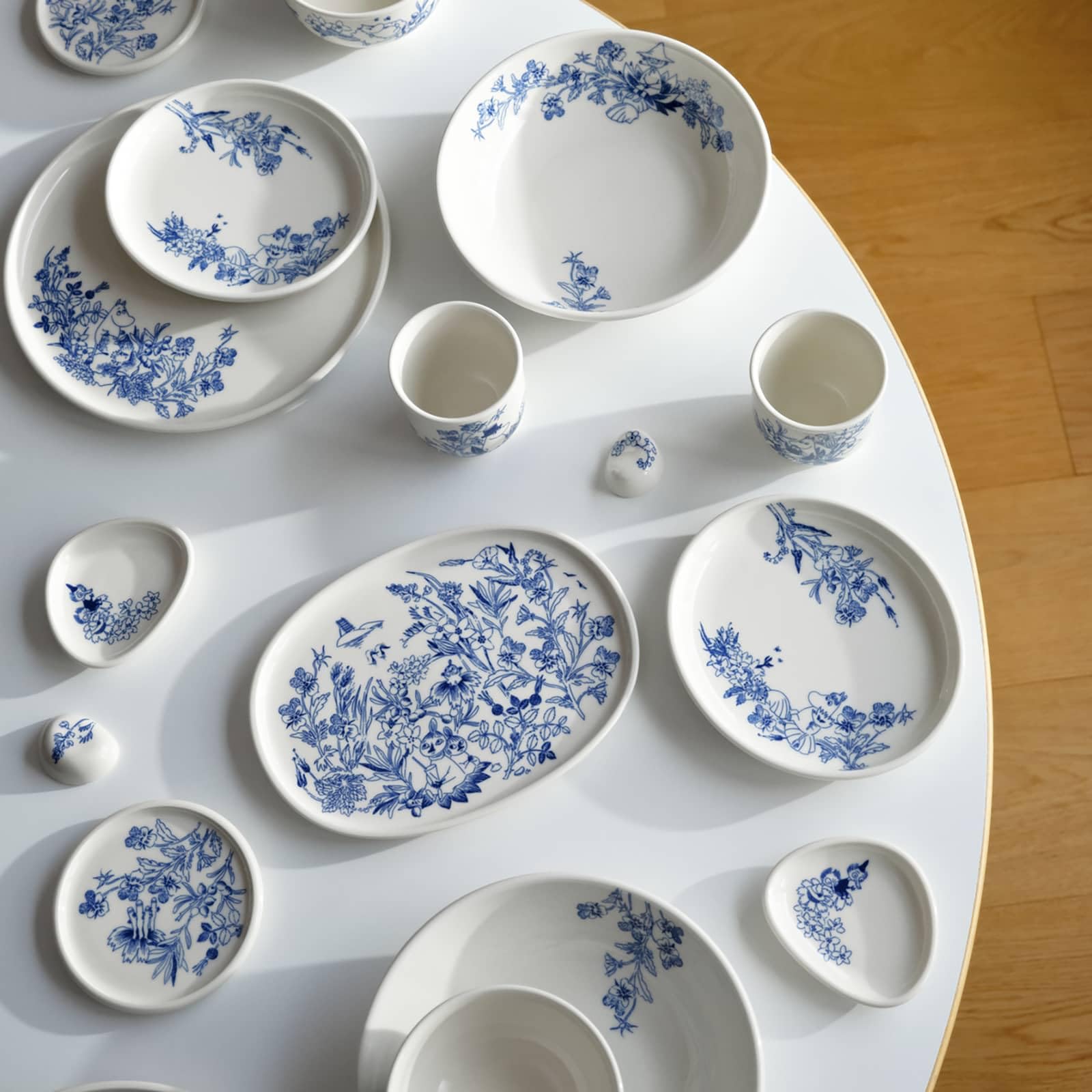 ムーミン アラビア マグ(湯呑み) オーバル皿 4個セット ARABIA ムーミン アラビア マグ(湯呑み) オーバル皿 4個セット ARABIA