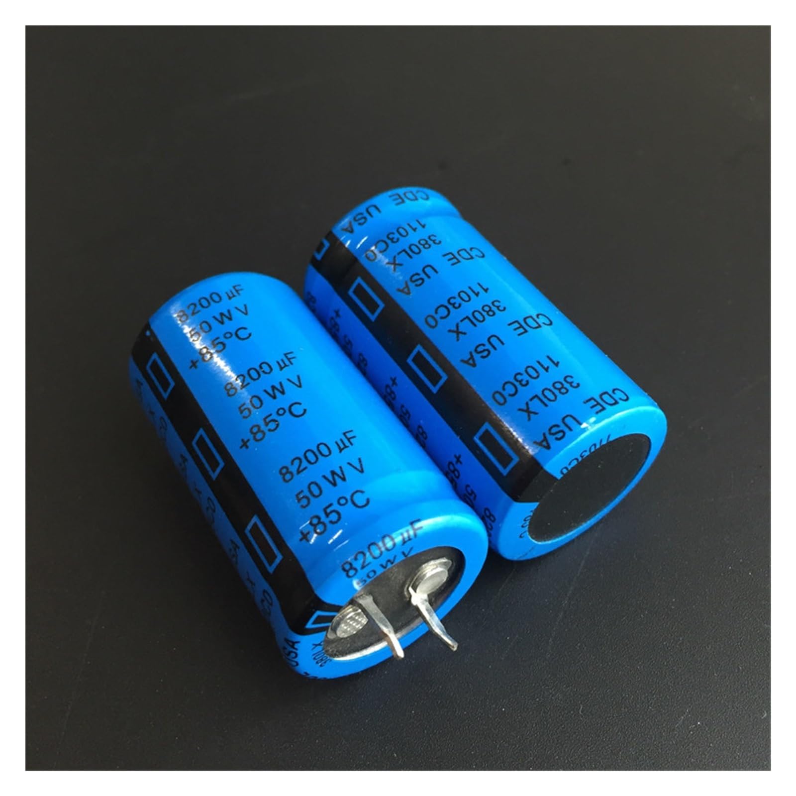 Condensateur 8200uF 50V 380LX pour réparer l'amplificateur audio du salon