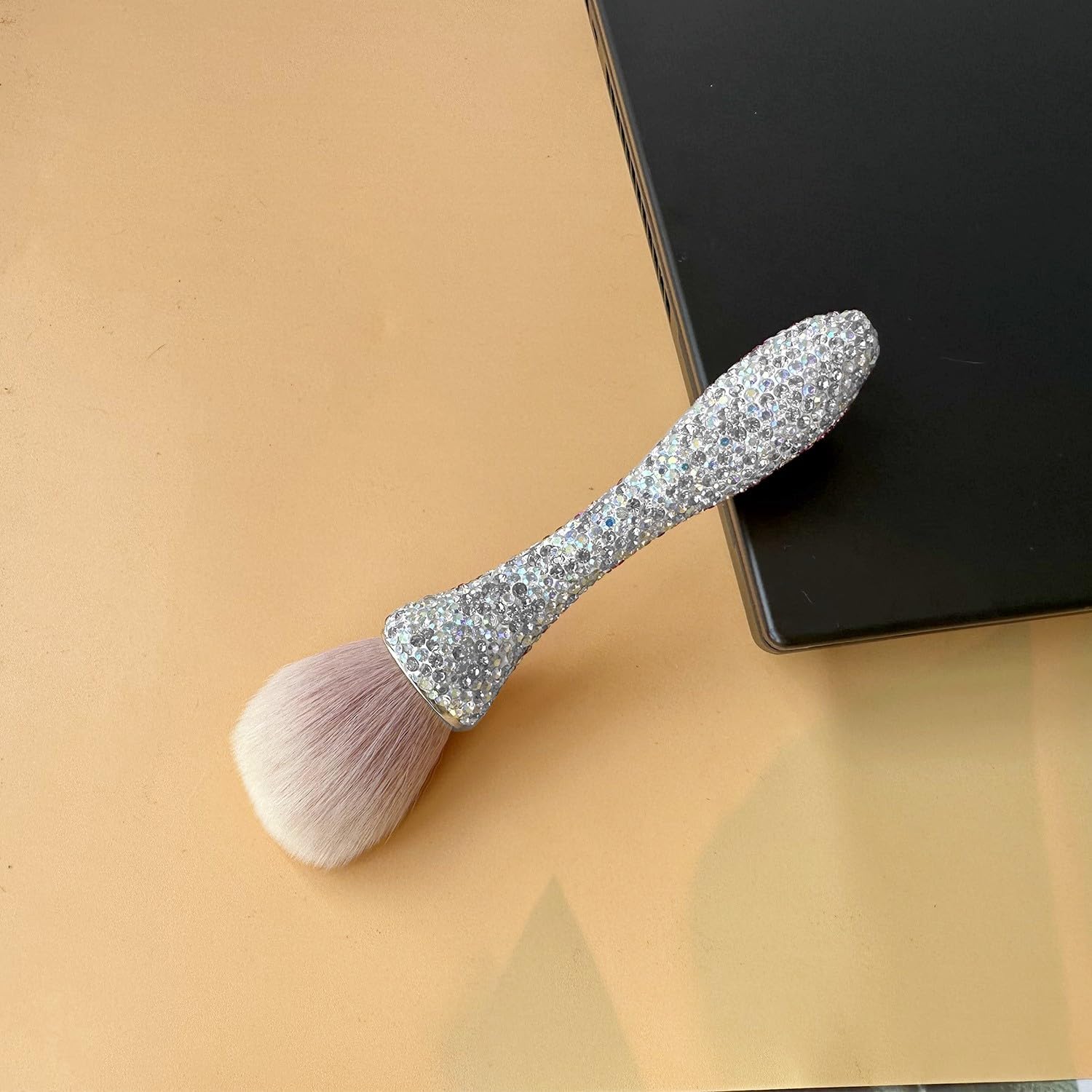 Brocha de maquillaje con diamantes de imitación, brochas de maquillaje retráctiles con cubierta de diamantes de imitación brillantes, cepillo de maquillaje portátil de lujo con cerdas suaves
