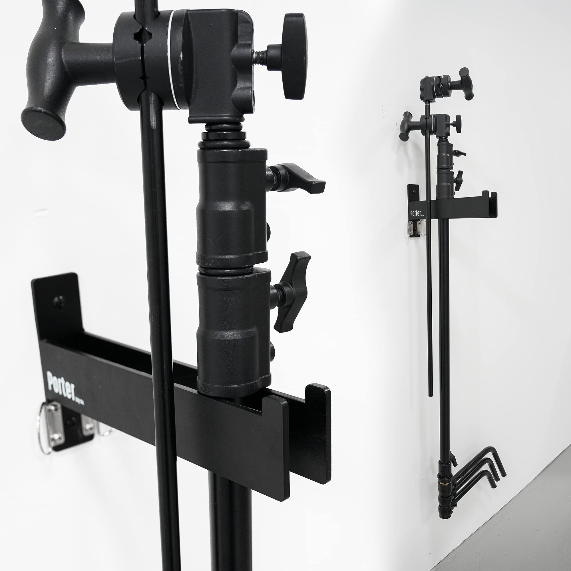 C-Ständer Wandhalterung – Rack Wandaufbewahrung – Lichtstativhalterung – hält 5 C-Ständer – robuster Stahl-Produktions-Aufhänger – Studio-Organizer