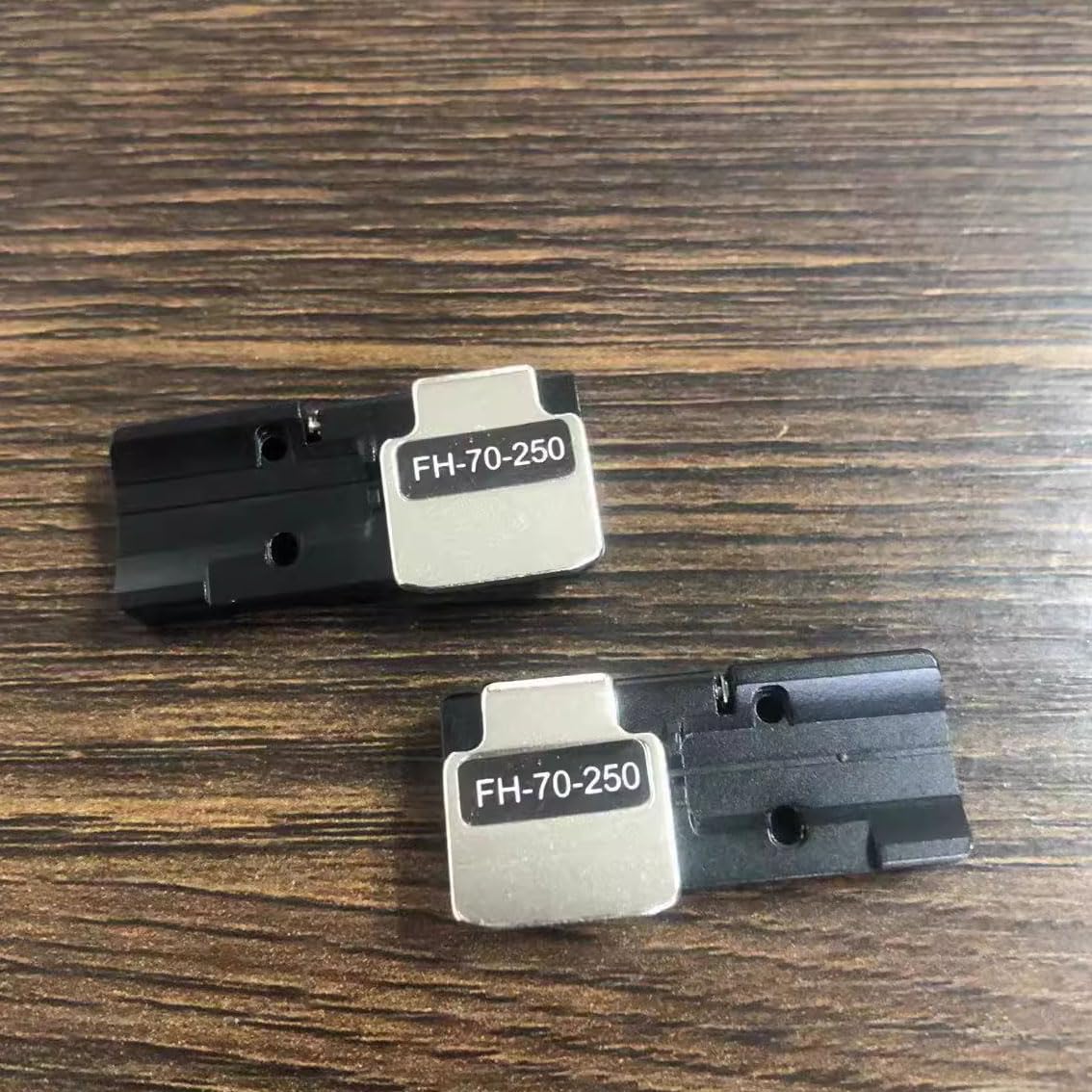 1 Pair Holder Sheath Clamps Fixlure Chuck FH-70-250 For Fujikura FSM-90R FSM-88R FSM-70R Splicer Fiber